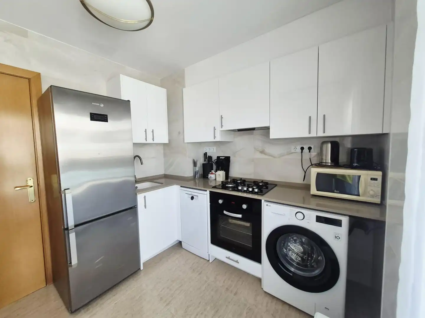 Piso con terraza en venta en Mar i Camp - Platja dels Capellans, imagen 9