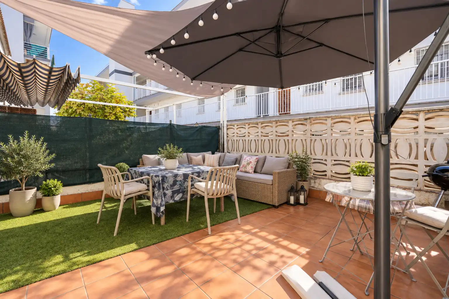 Casa amb terrassa en venda a Avenida Vilanova i la Geltrú