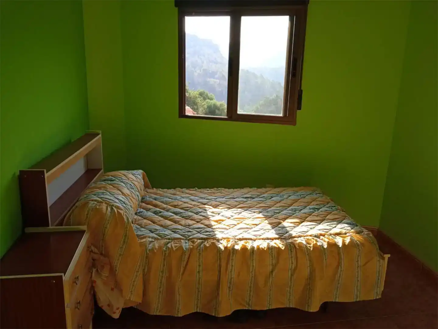 Dormitori de Casa adosada en venda en Cirat amb Traster, Moblat i Balcó