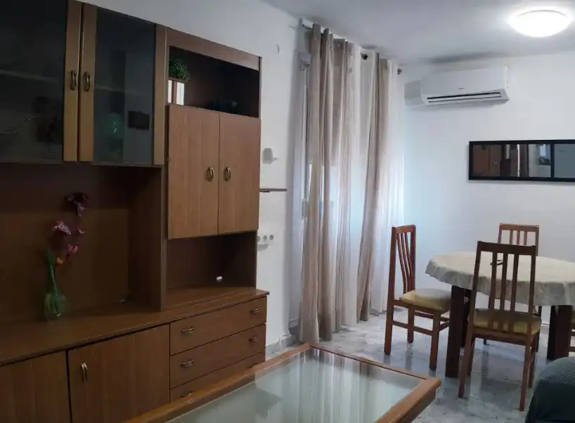 Schlafzimmer von Wohnung zur Miete in Valencia mit Klimaanlage, Heizung und Möbliert