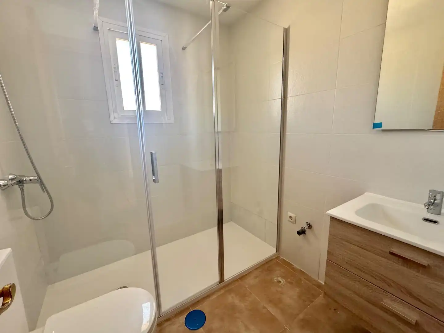 Bany de Pis en venda en Roquetas de Mar amb Terrassa, Balcó i Piscina comunitària