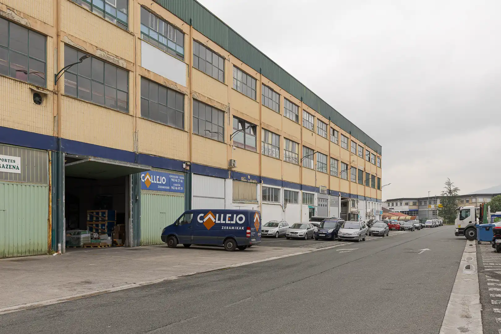 Local comercial de lloguer a Oialume Bidea