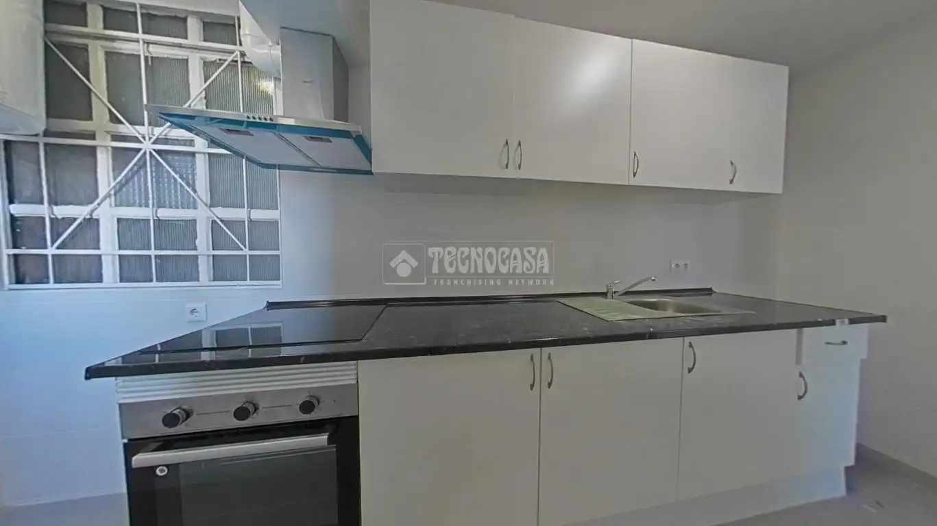 Cocina de Piso en venta en Cornellà de Llobregat