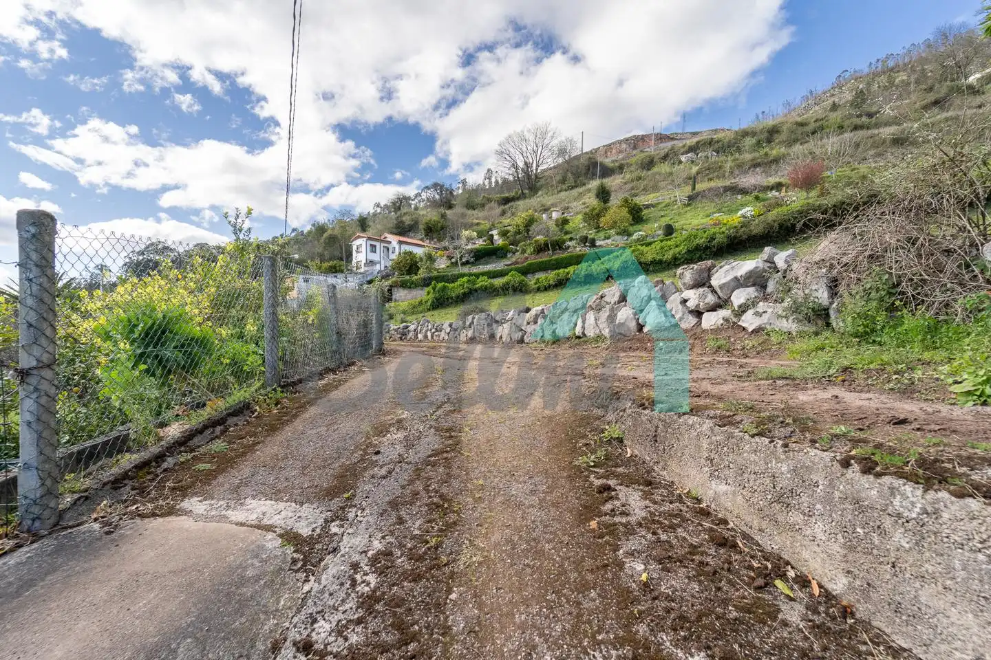 Casa o xalet en venda en Oviedo  amb Jardí privat, Terrassa i Traster