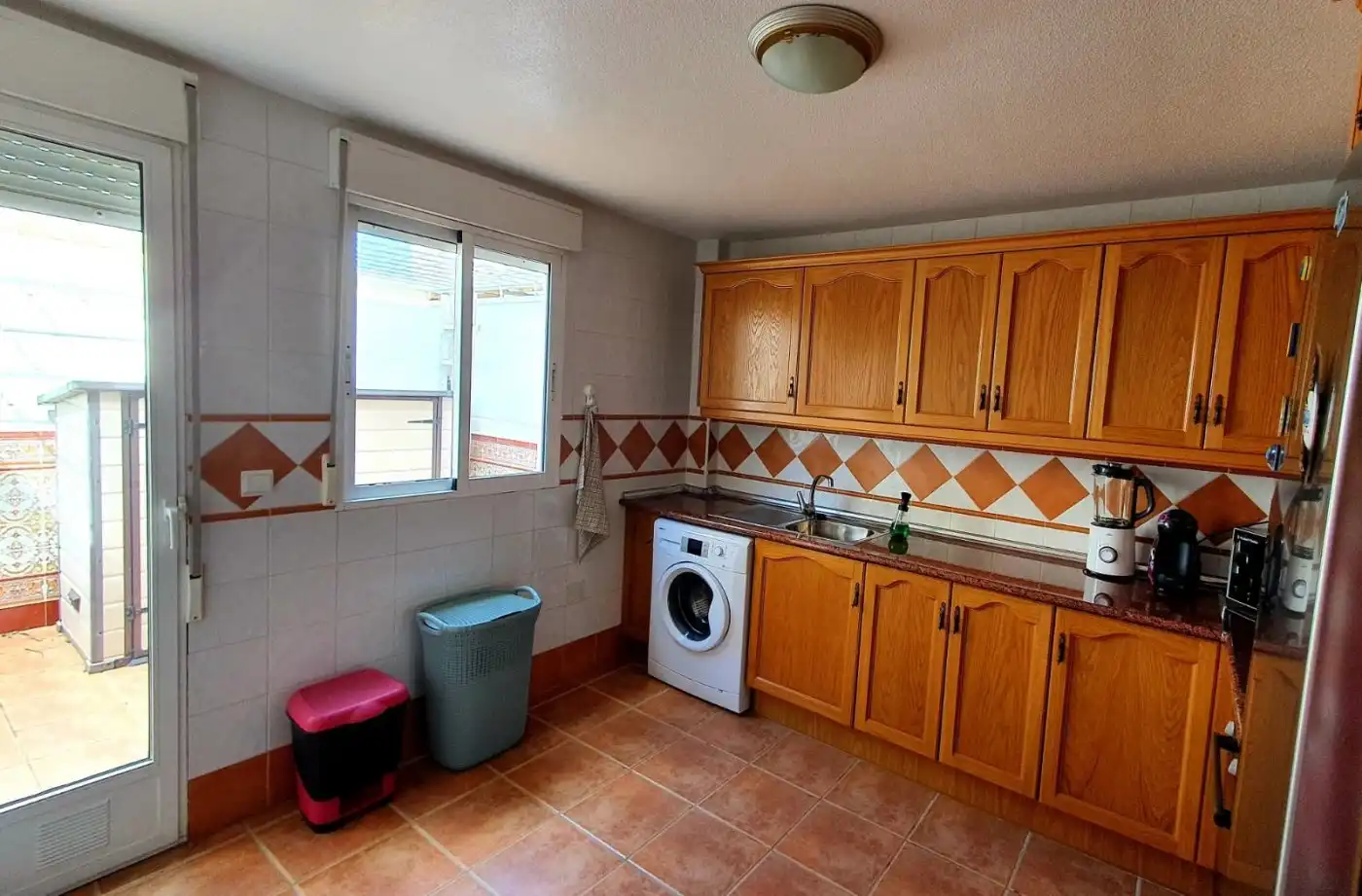 Küche von Einfamilien-Reihenhaus zur Miete in Elche / Elx mit Privatgarten, Terrasse und Möbliert