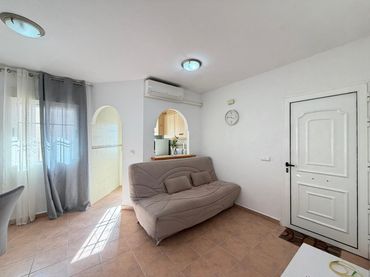 Bungalow amb piscina en venda a Calle ALBORAN