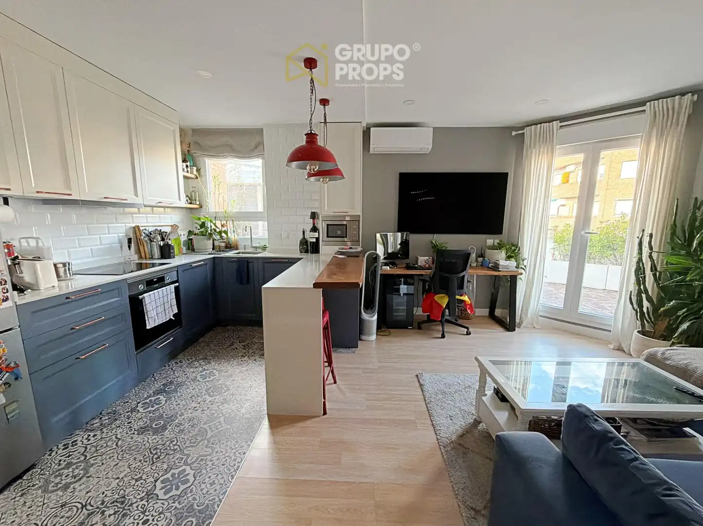 Cuina de Apartament en venda en Madrid amb Aire condicionat, Calefacció i Terrassa