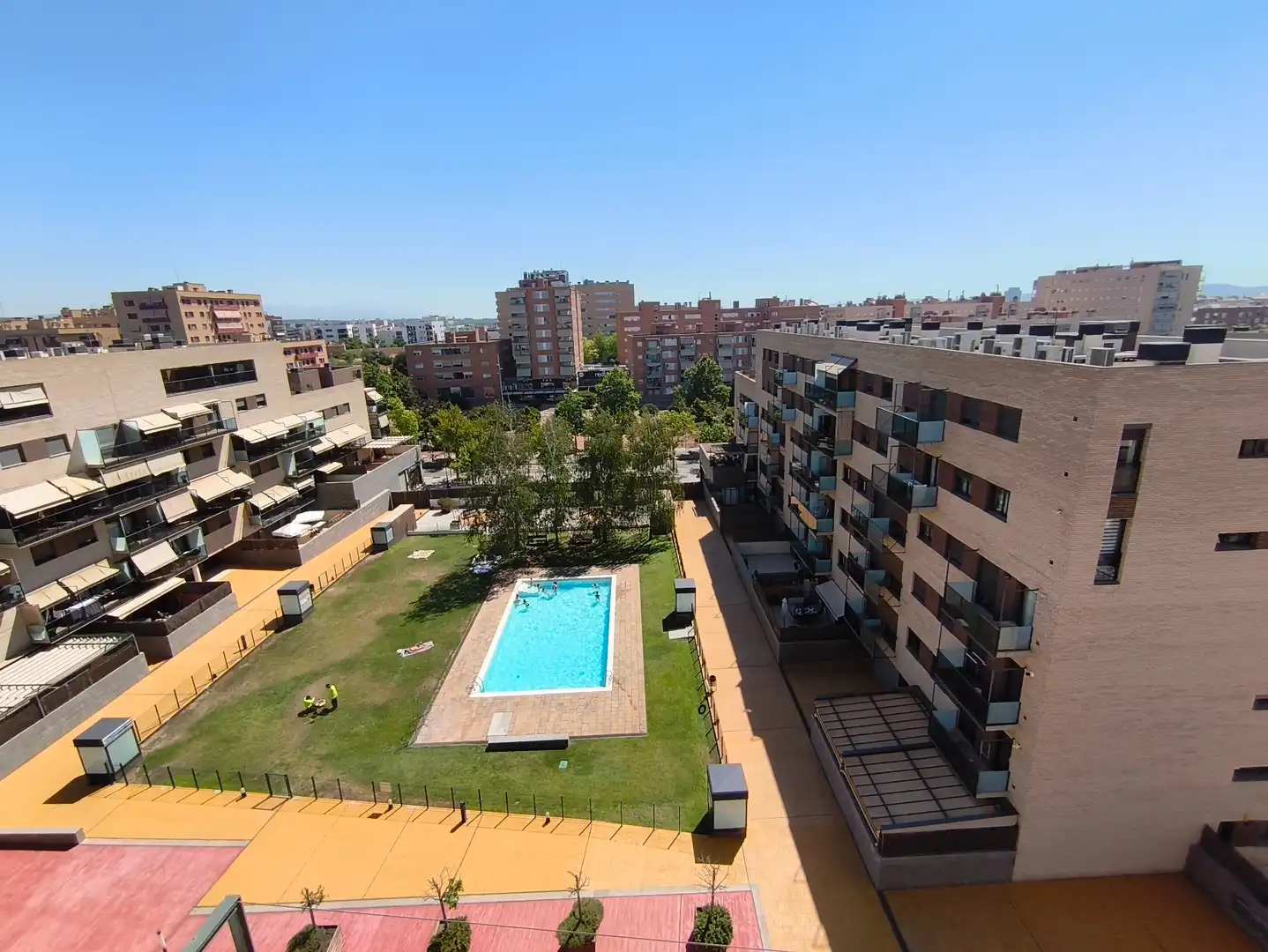 Piscina de Pis en venda en Sabadell amb Aire condicionat, Calefacció i Parquet
