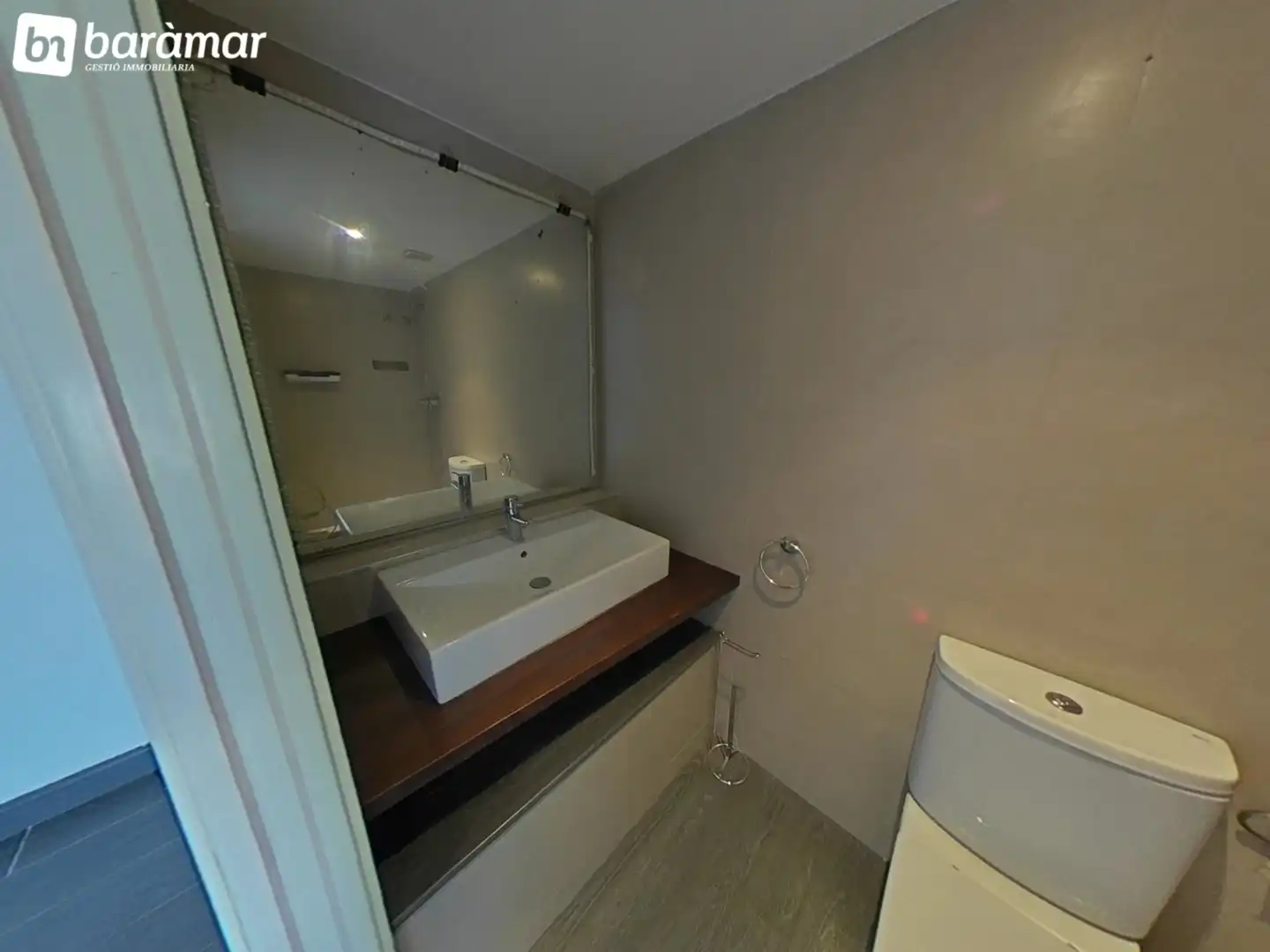 Baño de Casa adosada en venta en El Vendrell con Aire acondicionado, Calefacción y Jardín privado