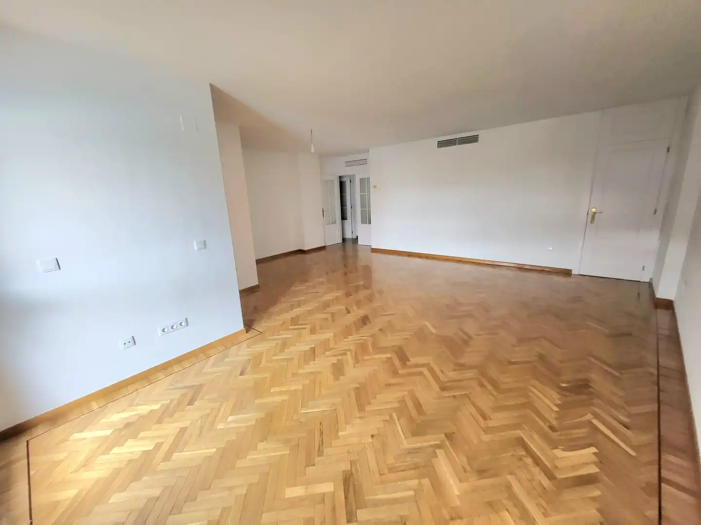 Living room of Flat for rent in Cáceres  with Air Conditioner and Heating