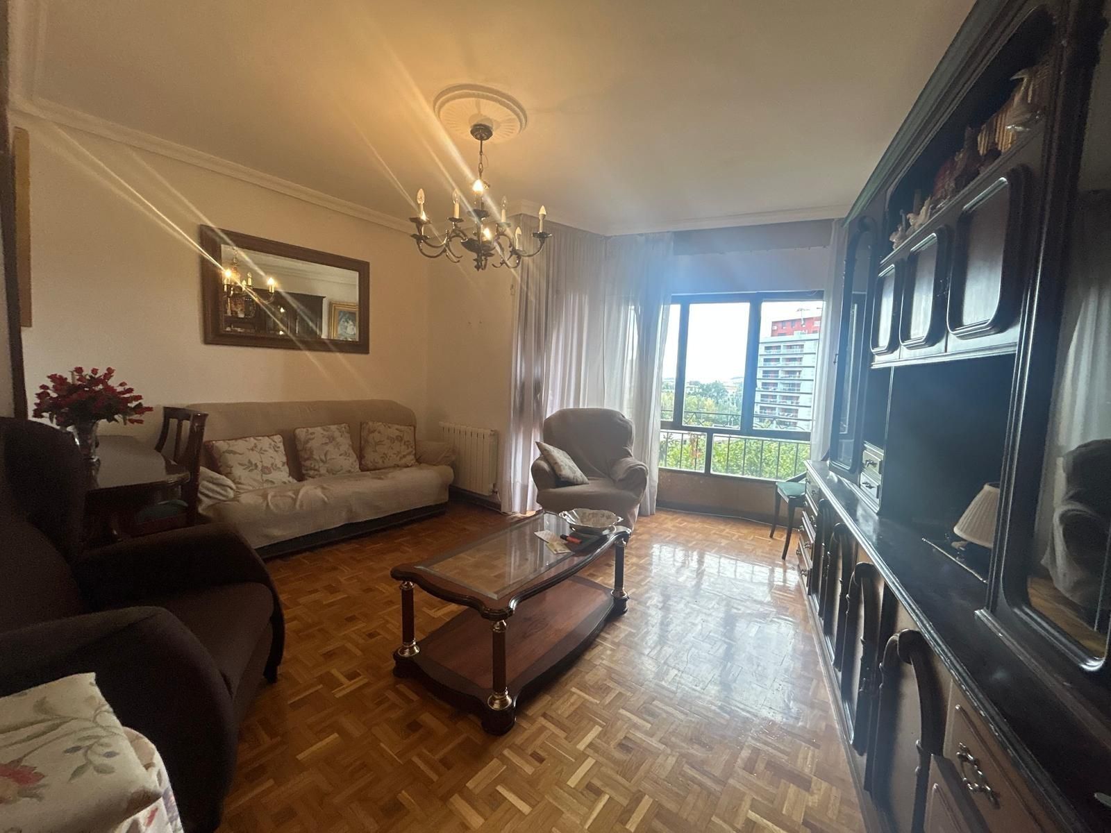 Living room of Flat to rent in  Pamplona / Iruña  with Heating and Balcony