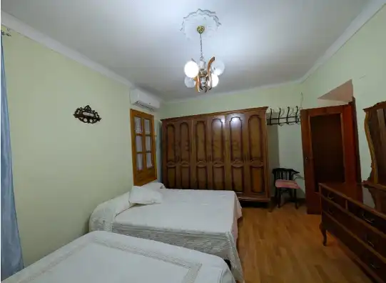 Habitación de Casa adosada en venta en Fuerte del Rey con Aire acondicionado, Calefacción y Trastero