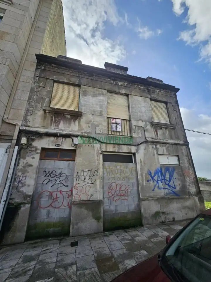 Vista exterior de Casa o chalet en venta en Vigo  con Jardín privado y Trastero