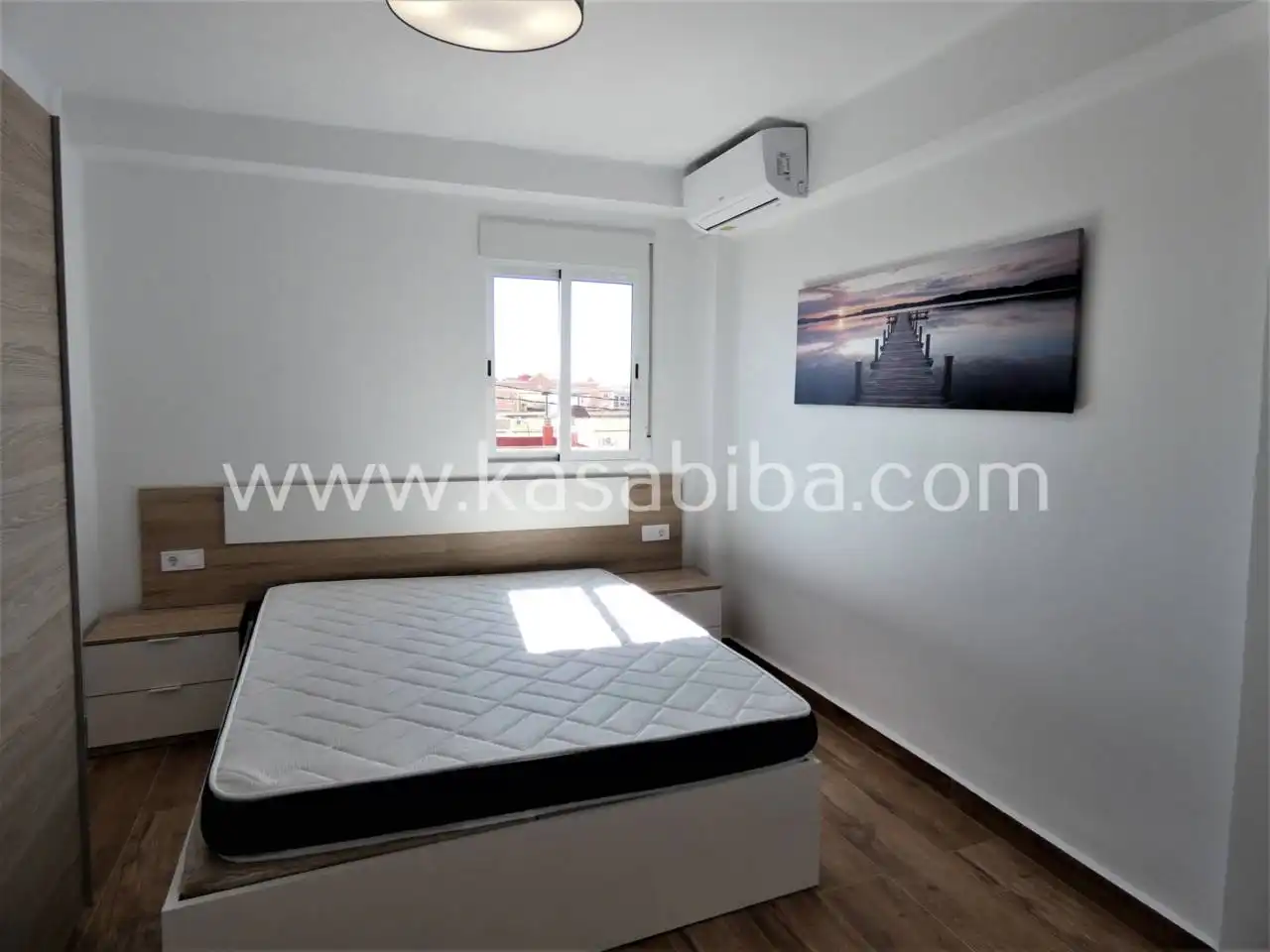 Schlafzimmer von Wohnung zur Miete in Valencia mit Klimaanlage, Heizung und Terrasse
