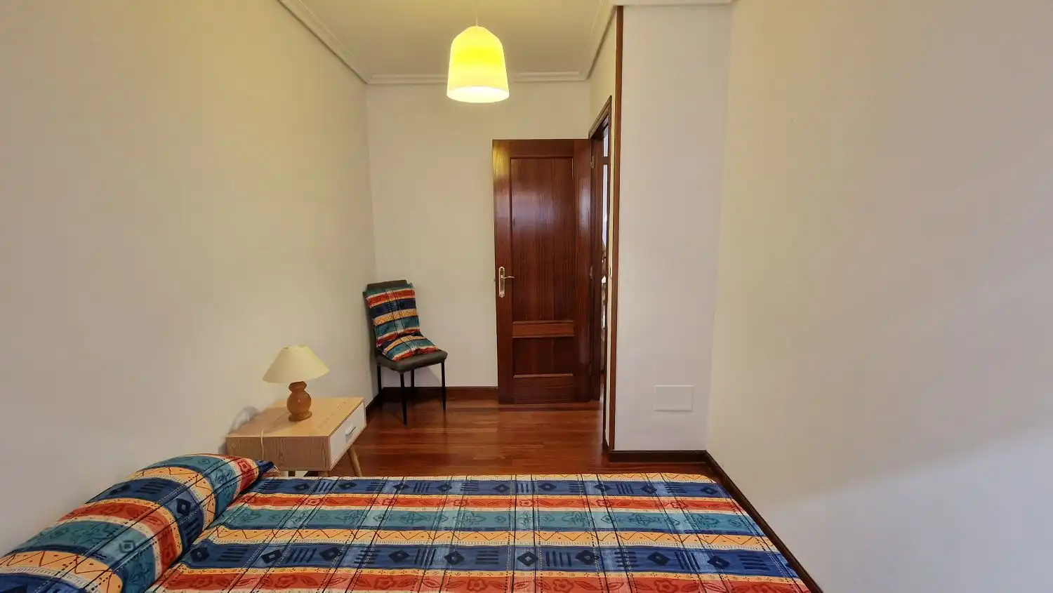 Bedroom of Flat for rent in Torrelavega   with Heating, Terrace and Furnished