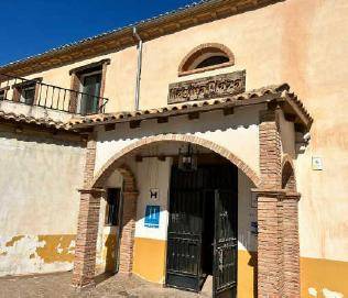 Edificio en Venta en Ondacabra en Torres