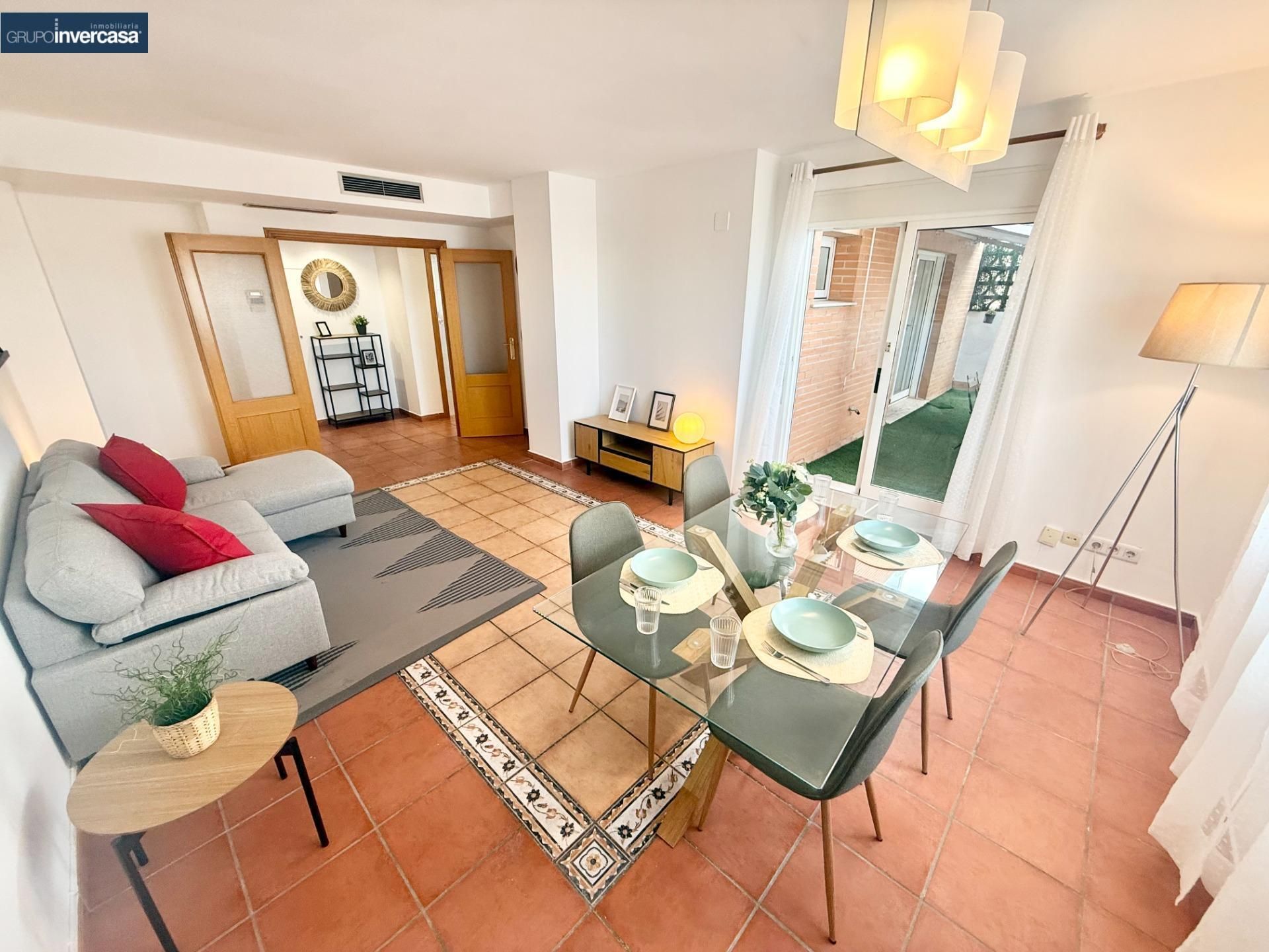 Sala d'estar de Àtic de lloguer en Paterna amb Aire condicionat i Terrassa