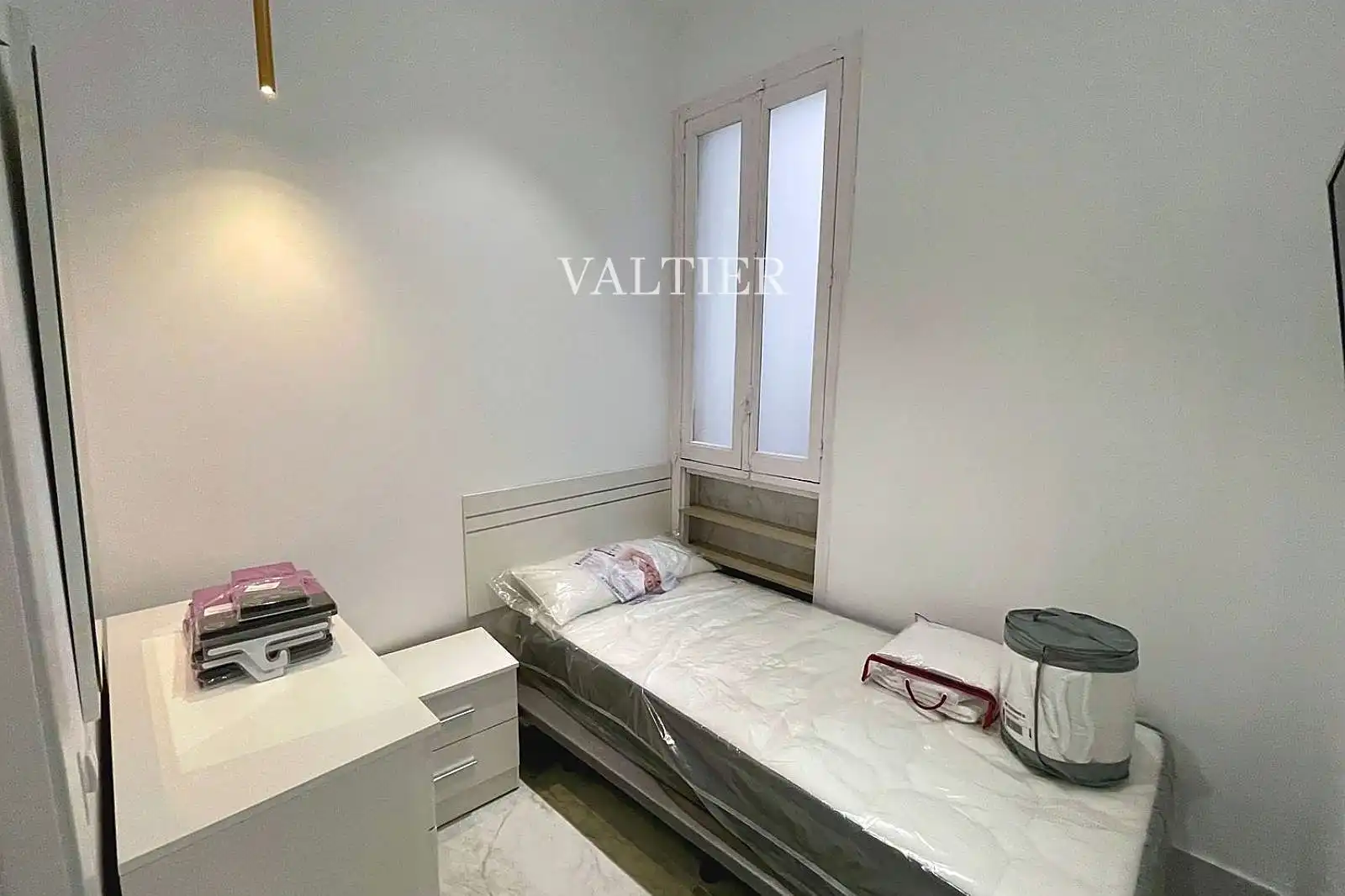 Habitación de Piso de alquiler en Madrid con Aire acondicionado y Amueblado