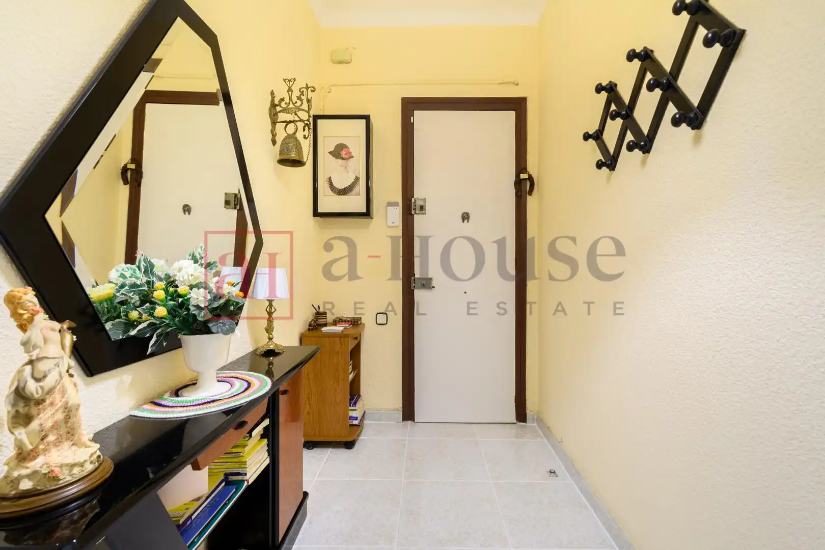 Piso en venta en Barcelona con Terraza, Amueblado y Balcón
