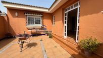 Exterior view of House or chalet for sale in El Puerto de Santa María  with Heating and Private garden