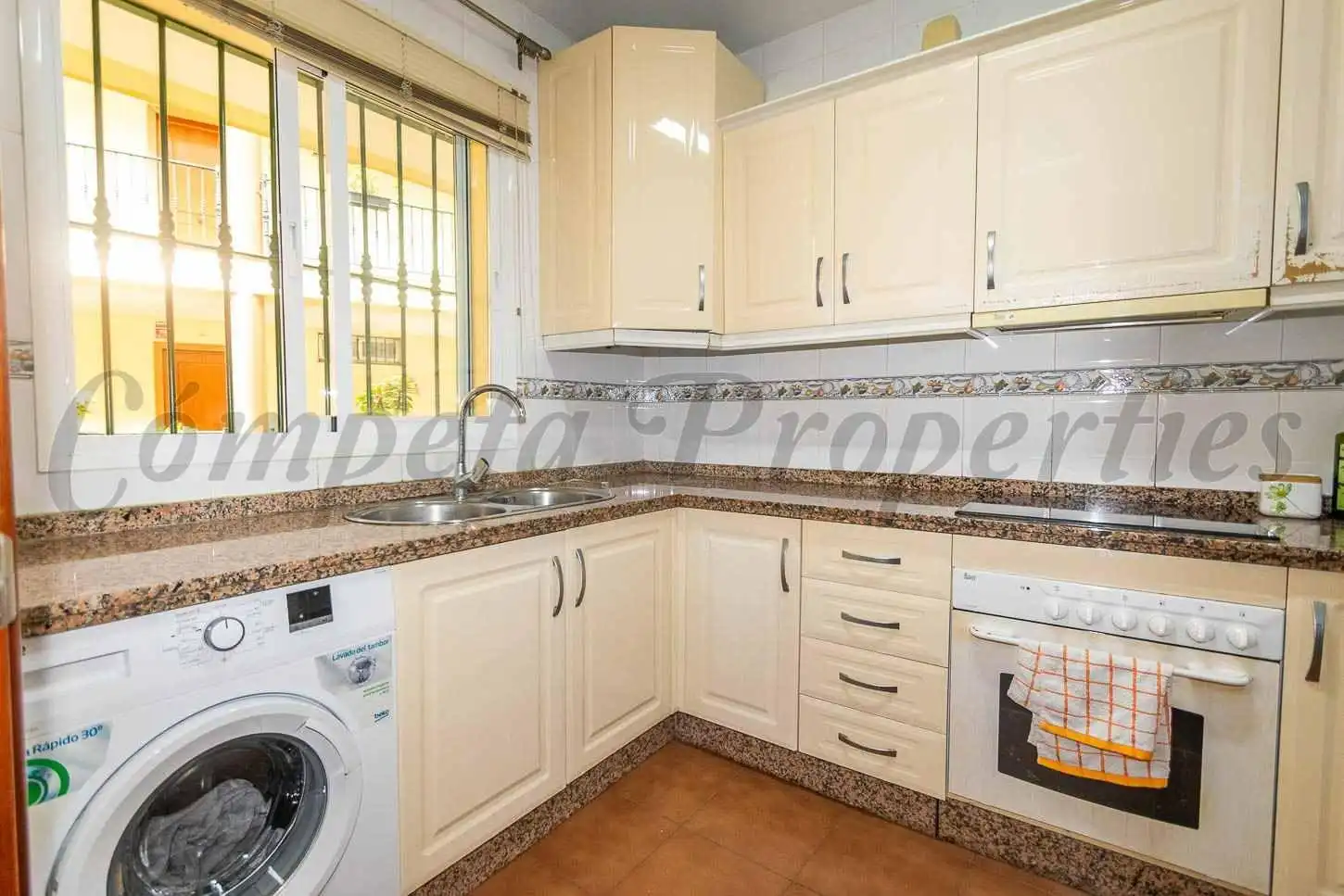 Appartement compact avec terrasse à louer à Urbanización Santa Rosa, imagen 12