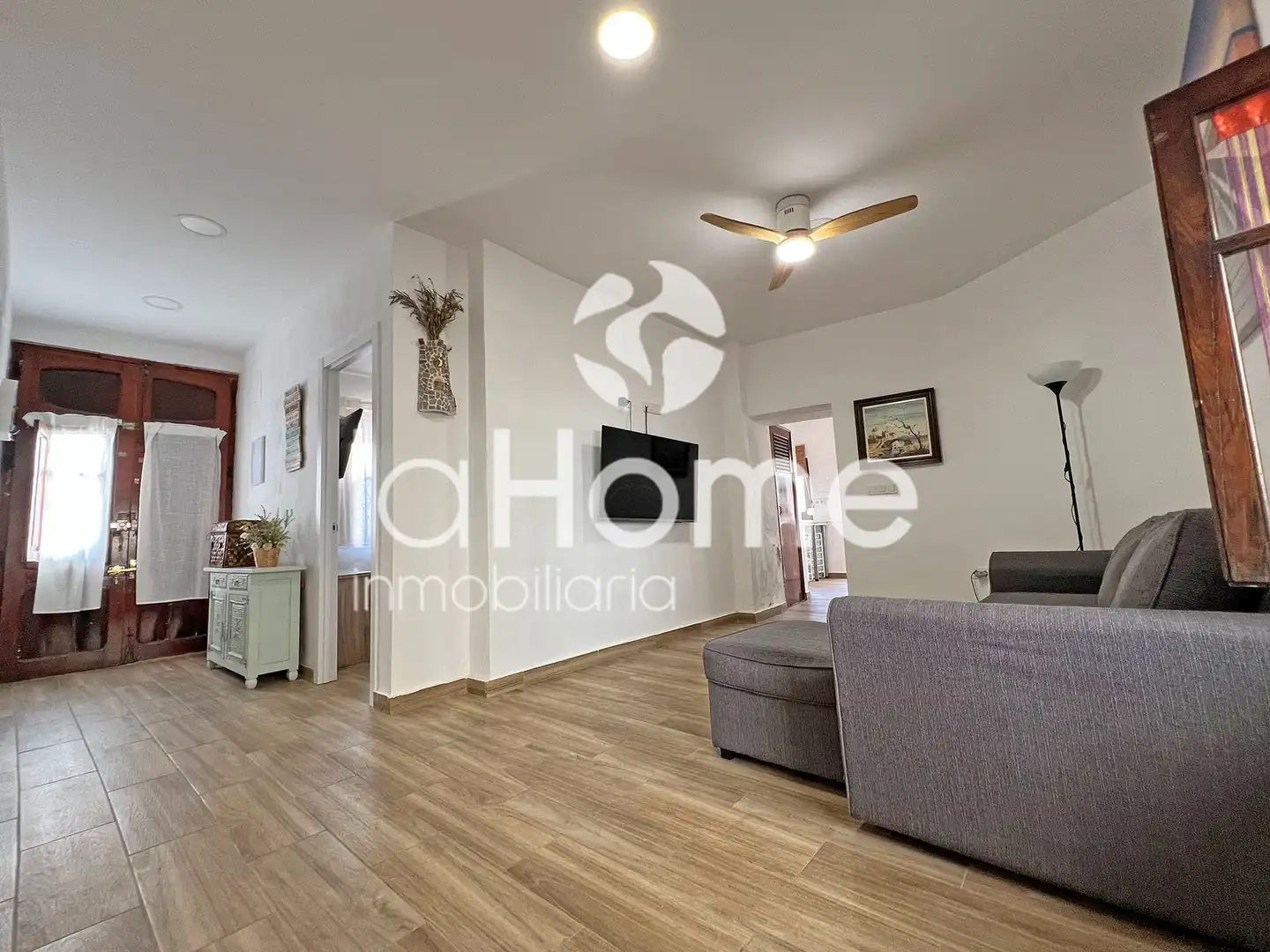 Sala de estar de Casa adosada en venta en Paterna con Aire acondicionado, Terraza y Horno