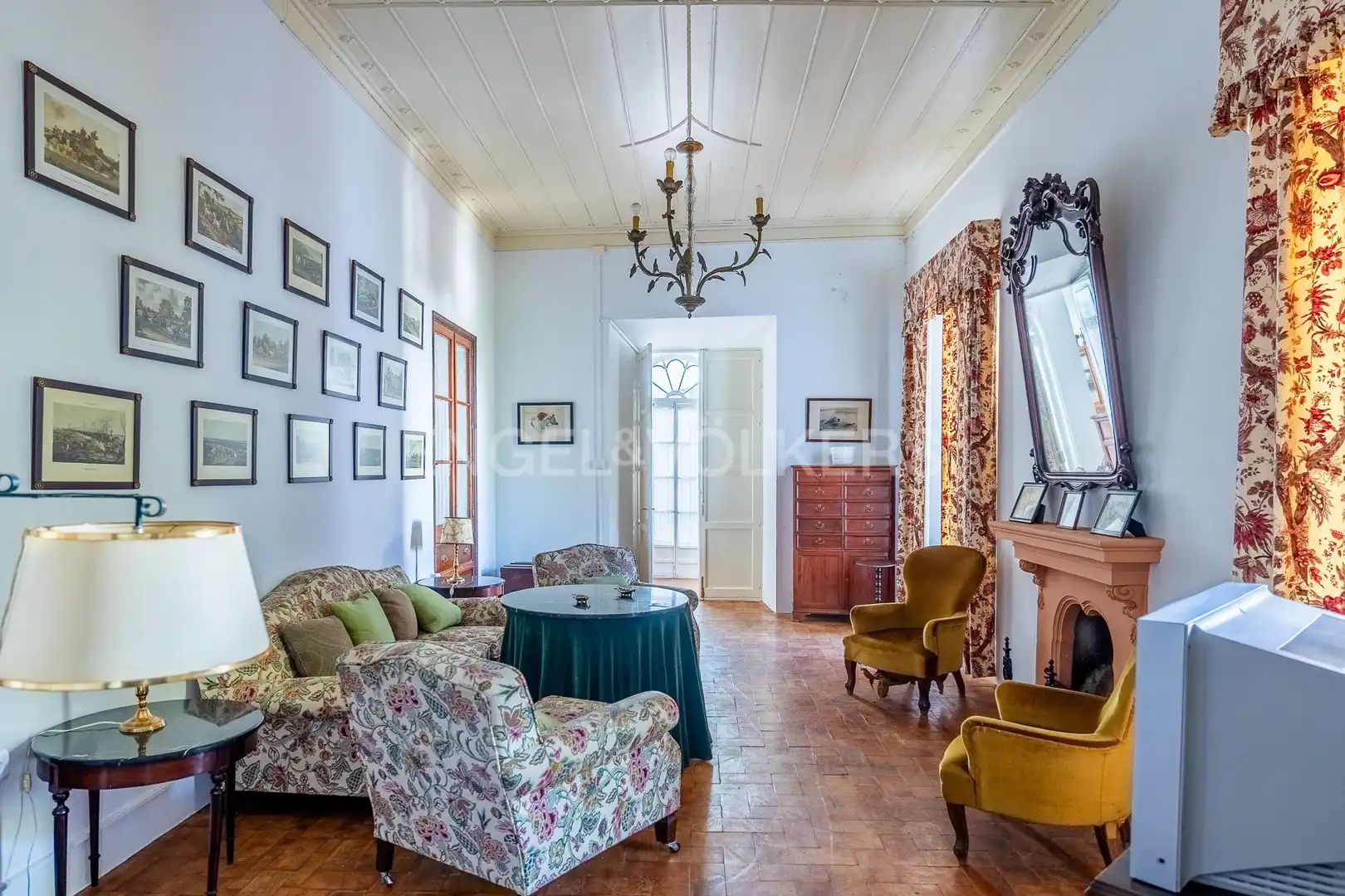 Sala de estar de Casa o chalet en venta en Fuente del Maestre con Calefacción, Jardín privado y Terraza