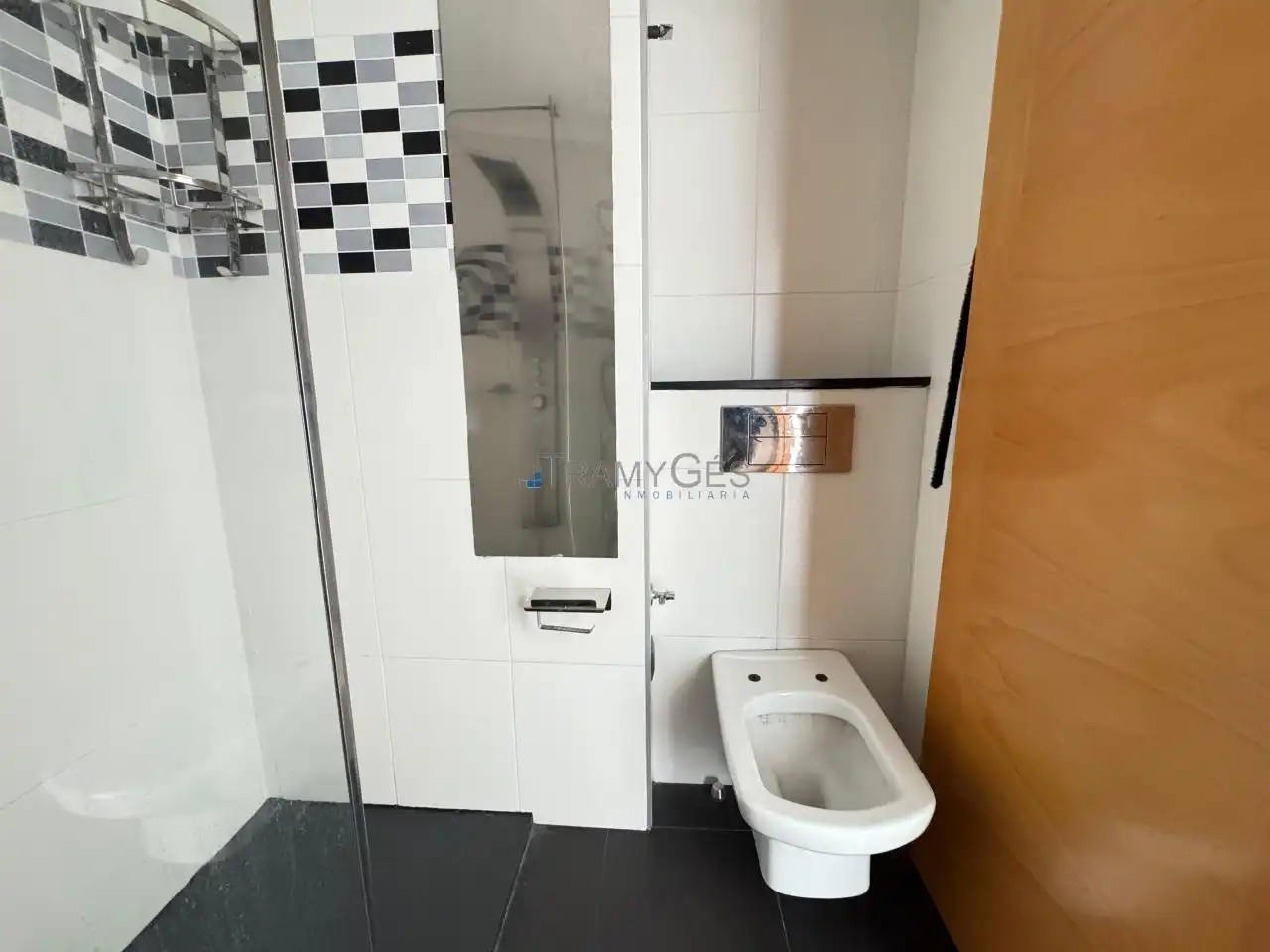 Baño de Dúplex en venta en Vigo  con Calefacción