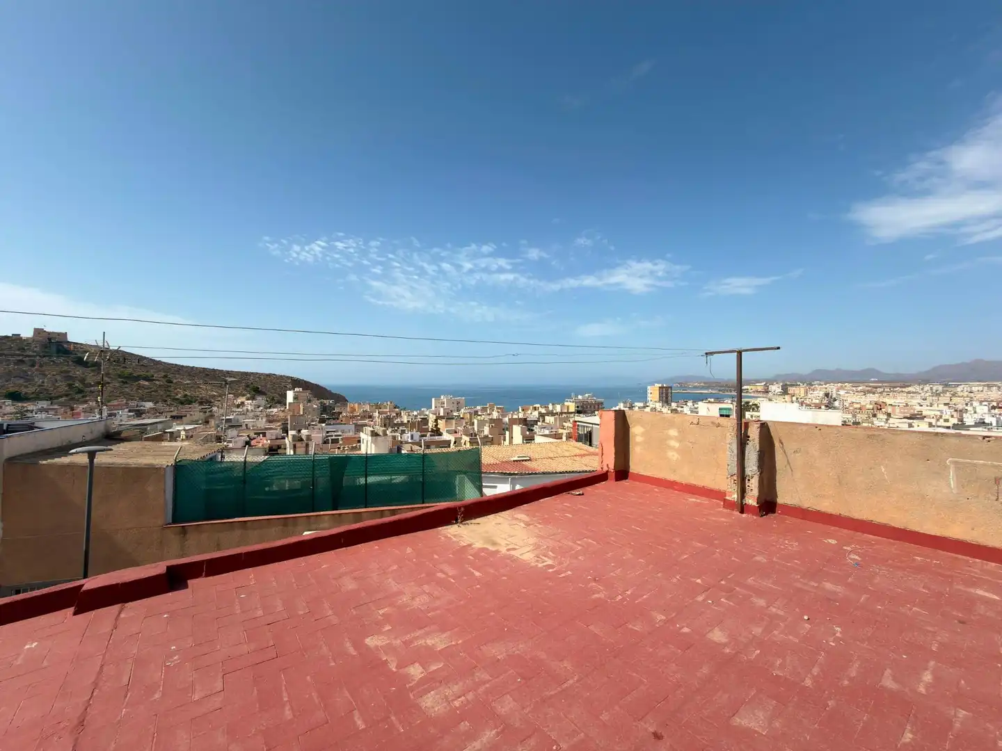 Vista exterior de Casa adosada en venda en Águilas amb Terrassa