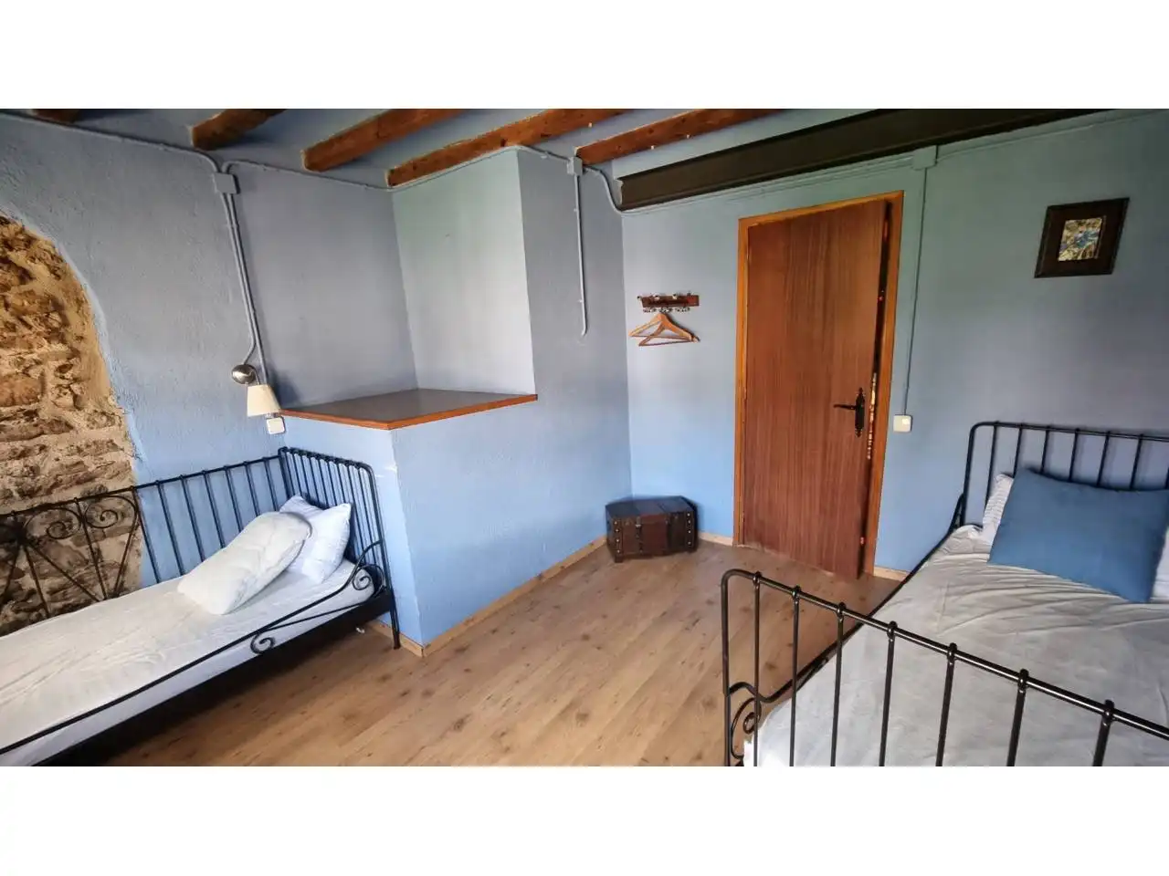Dormitori de Finca rústica en venda en Alpens, Barcelona