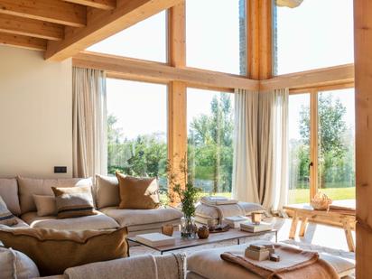 Living room of Single-family semi-detached for sale in Puigcerdà  with Heating, Private garden and Parquet flooring