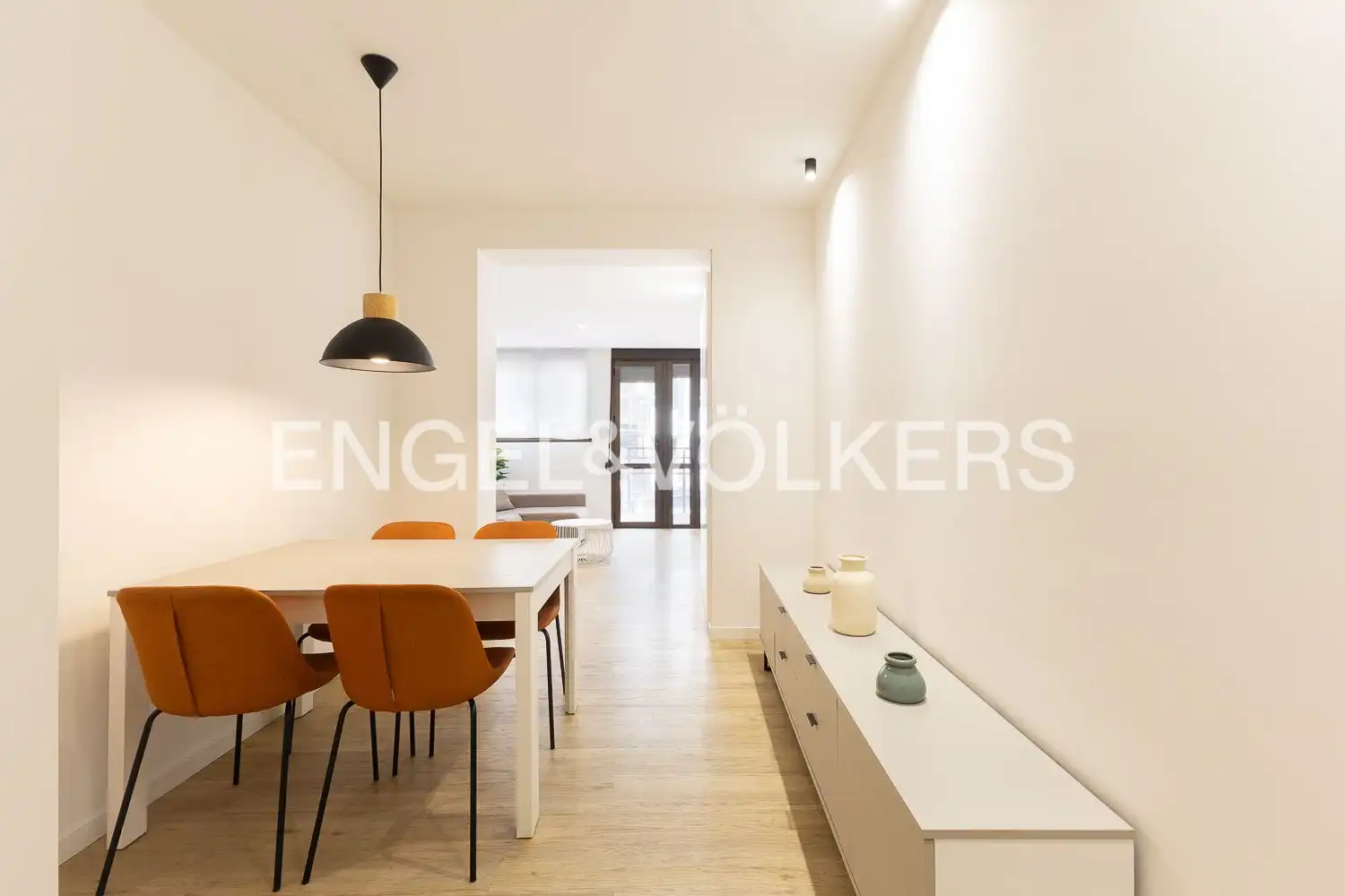 Exterior view of Flat for rent in Valencia  with Air Conditioner, Heating and Terrace