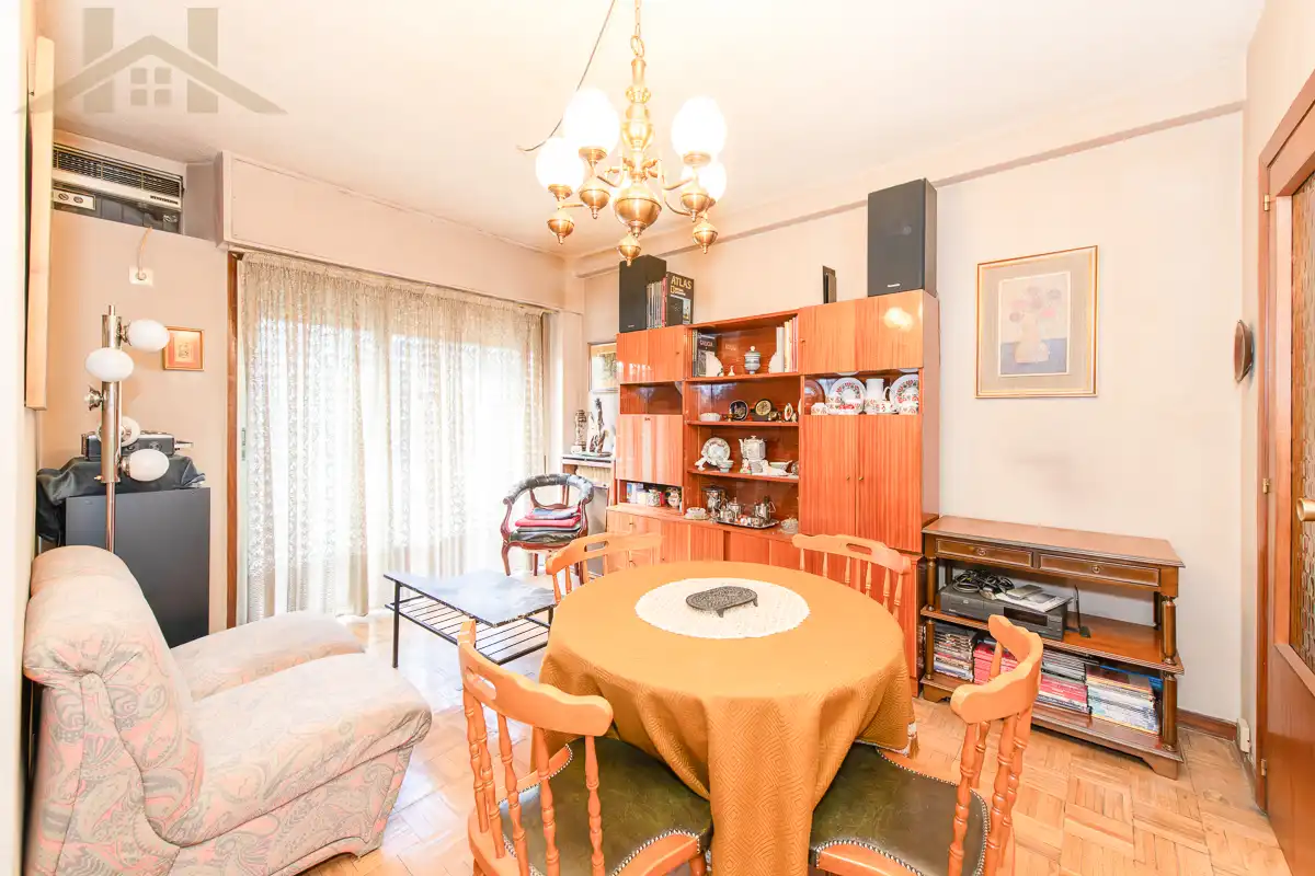 Living room of Flat for sale in Madrid  with Air Conditioner, Heating and Community pool