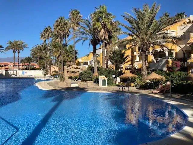 Piscina de Apartamento en venta en Roquetas de Mar con Aire acondicionado y Piscina comunitaria