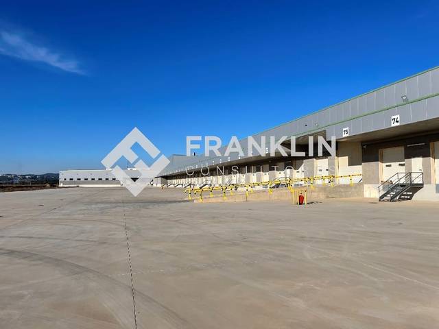 Nave industrial en Alquiler en Carrer Baix Penedès, 24 en Santa Oliva