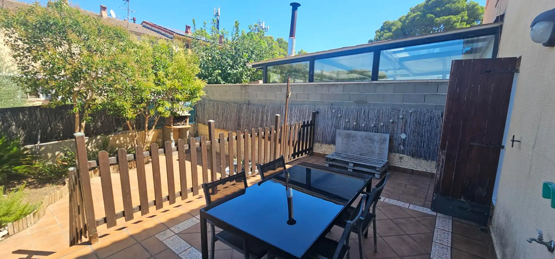 Maison mitoyenne avec terrasse à louer à Carrer de Verdaguer