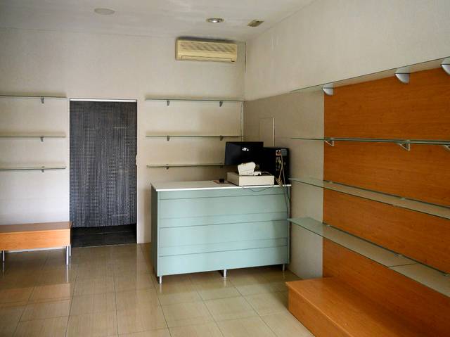 Local comercial en Alquiler en Carrer Masia de la Cova, 31 en Centro Ciudad