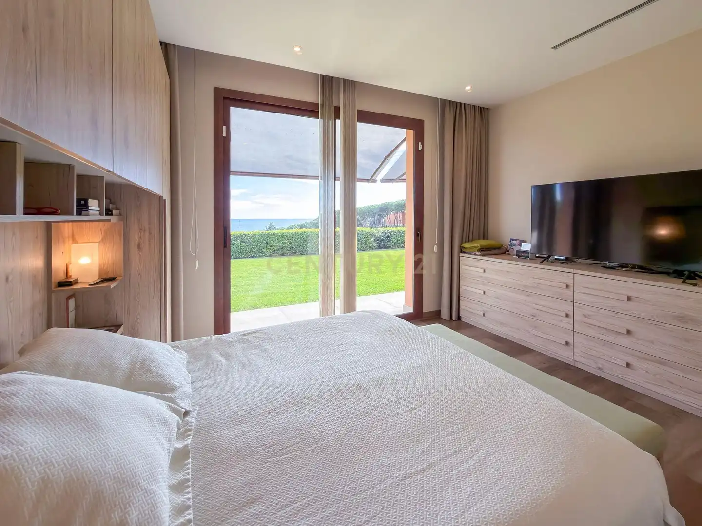 Dormitori de Casa o xalet en venda en Sant Vicenç de Montalt amb Aire condicionat, Jardí privat i Traster