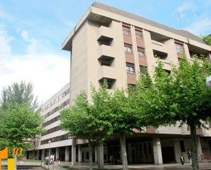 Vista exterior de Pis en venda en Burgos Capital amb Terrassa