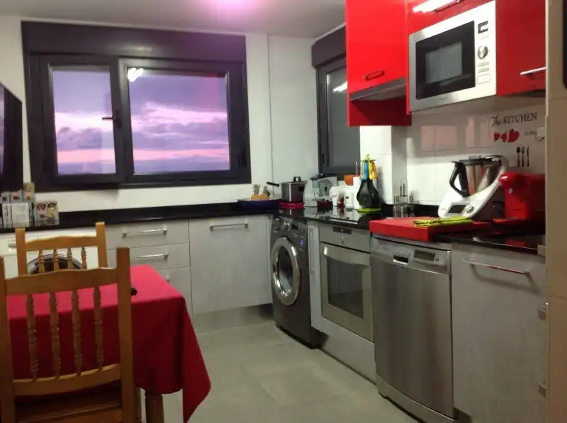 Cocina de Piso en venta en Santo Domingo de la Calzada con Calefacción, Parquet y Trastero