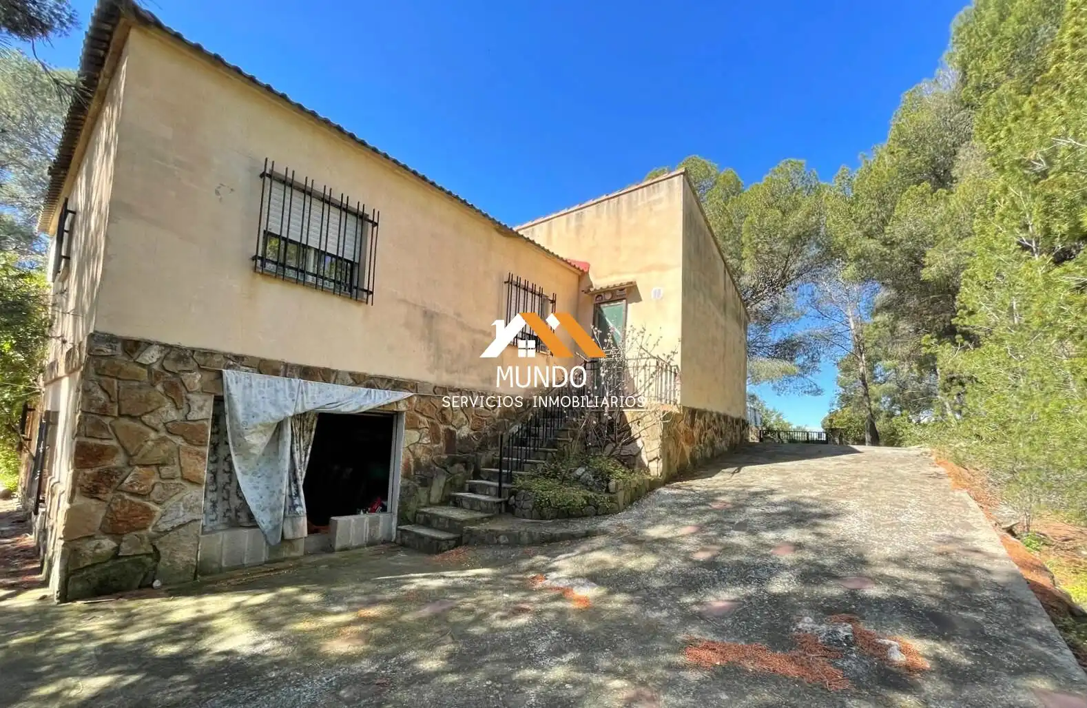 Vista exterior de Casa o chalet en venta en Olocau con Aire acondicionado, Jardín privado y Terraza