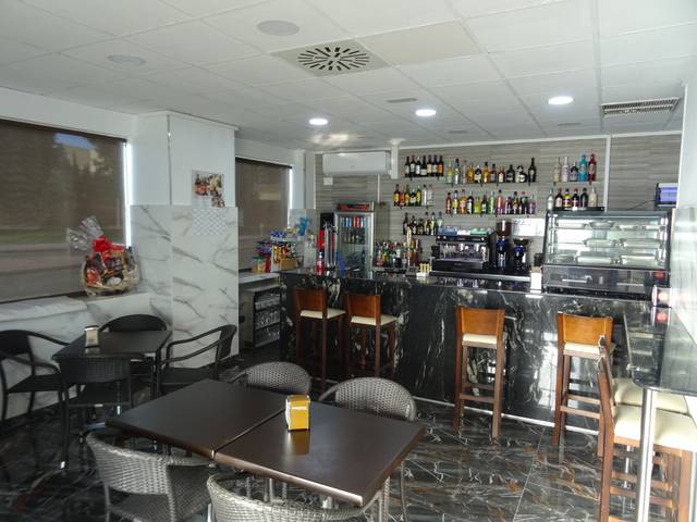 Local comercial en Alquiler en Algemesí