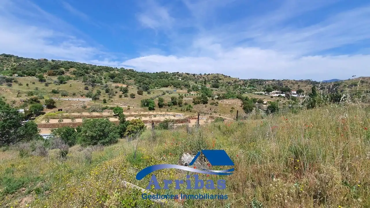 Finca rústica en venta en Almorox con Calefacción y Jardín privado