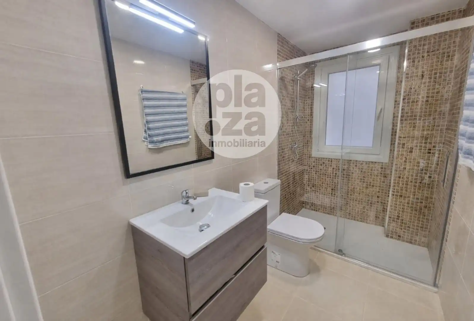 Badezimmer von Wohnung zur untervermieten in Burgos mit Möbliert und Internet