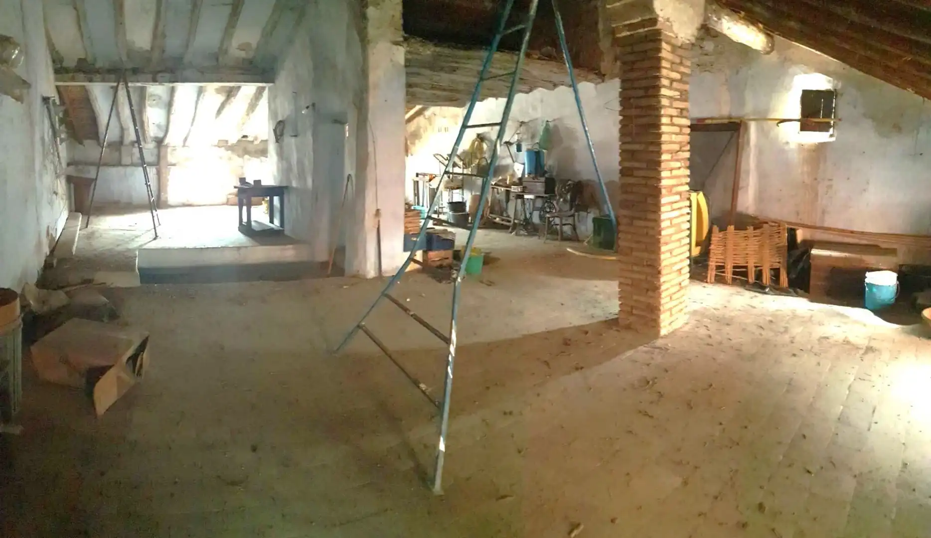 Houses for sale in Paracuellos de la Ribera