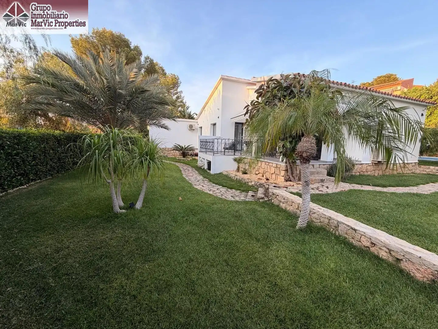 Jardí de Casa o xalet en venda en Benidorm amb Aire condicionat, Terrassa i Piscina