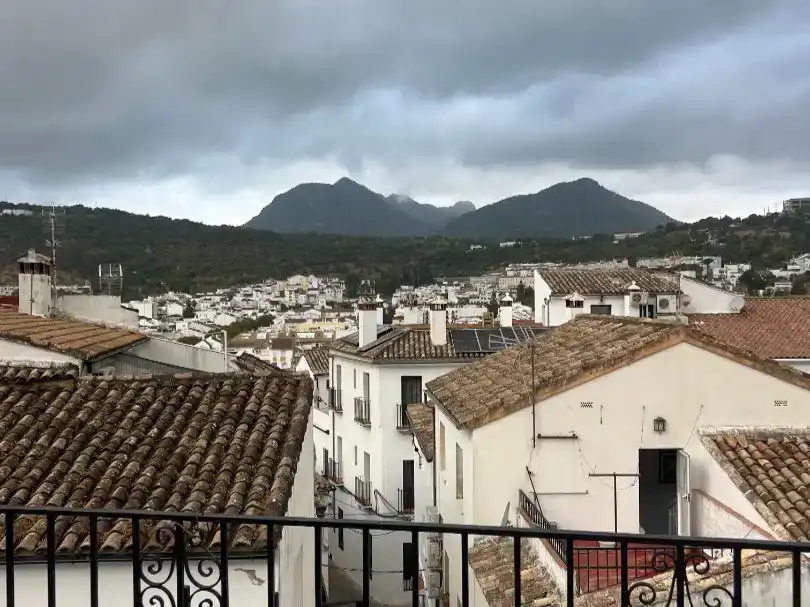 Vista exterior de Casa o chalet en venta en Ubrique con Aire acondicionado, Amueblado y Balcón