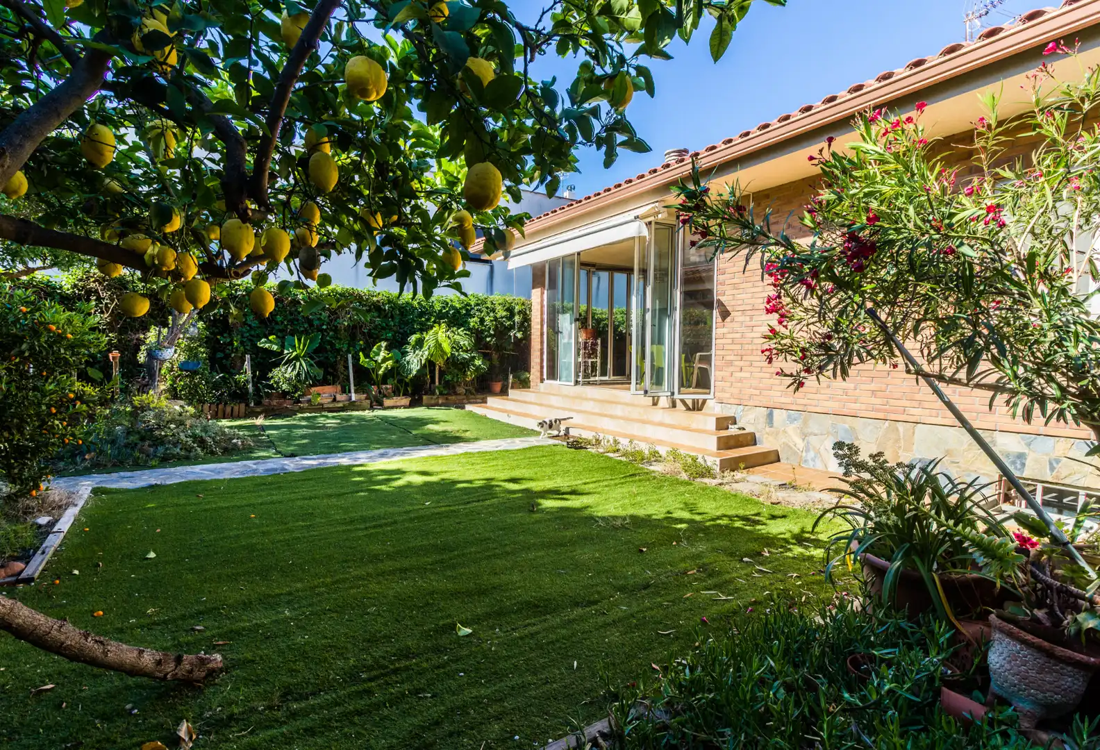 Garden of Houses for sale in Cambrils  with Air Conditioner, Heating and Private garden