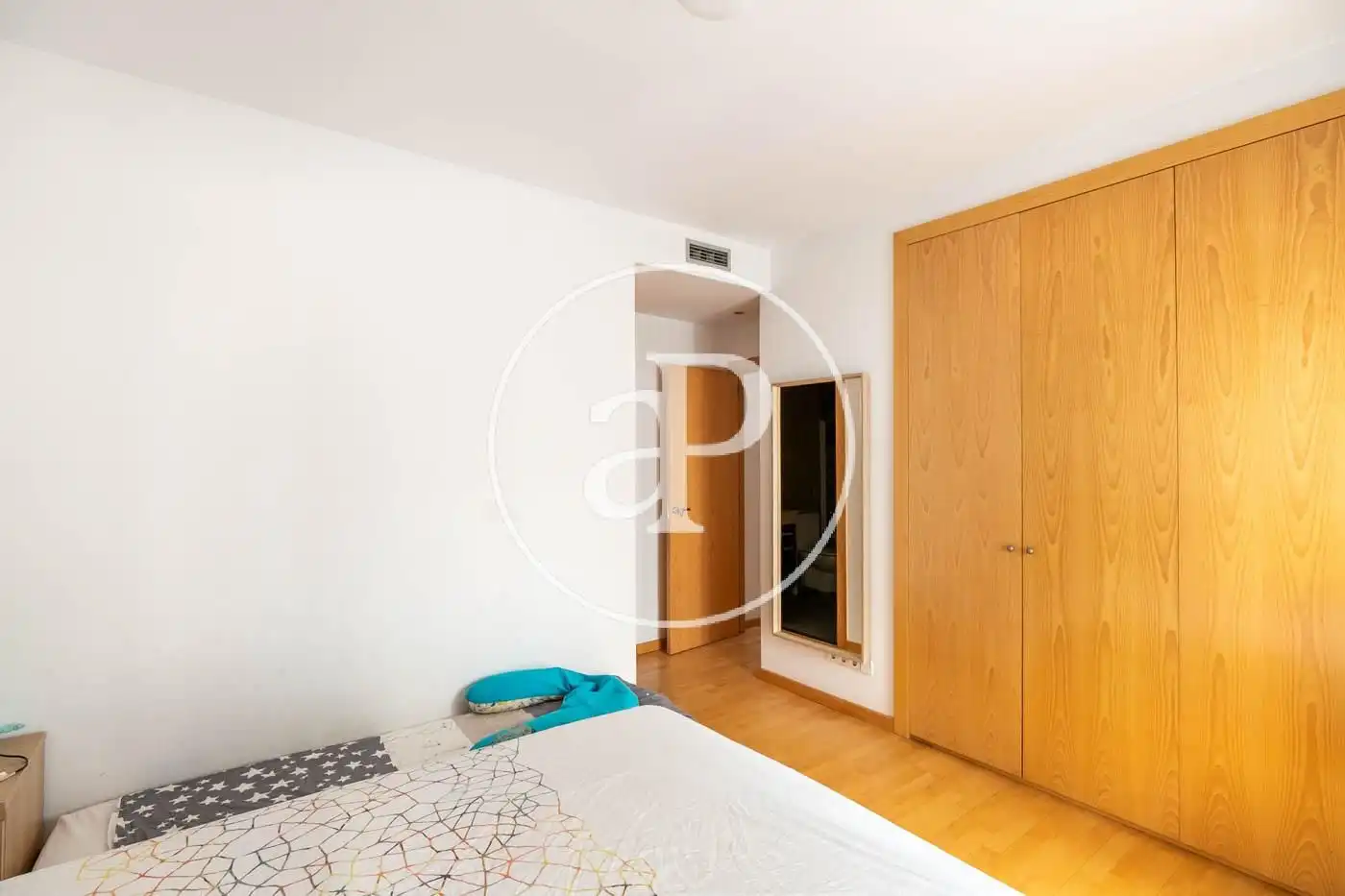Dormitori de Casa o xalet de lloguer en Barcelona amb Aire condicionat, Calefacció i Terrassa