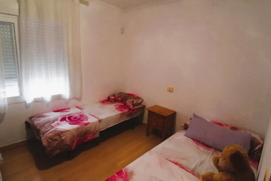 Dormitori de Casa adosada en venda en Torrevieja amb Jardí privat, Terrassa i Moblat